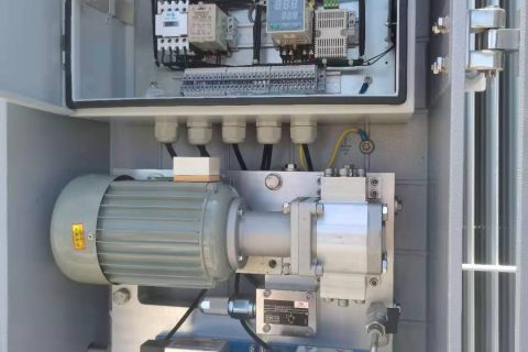 变压器油滤油机为什么会爆发氢气？